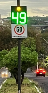 Lombada Eletrônica por Radar Doppler Bivolt - DSN 007 P - 2 Dígitos